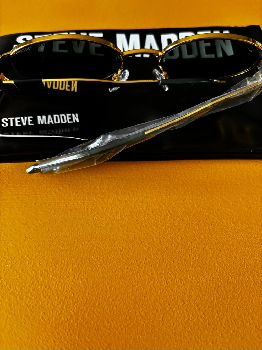 Steve Madden Mystic Sunglasses NWT